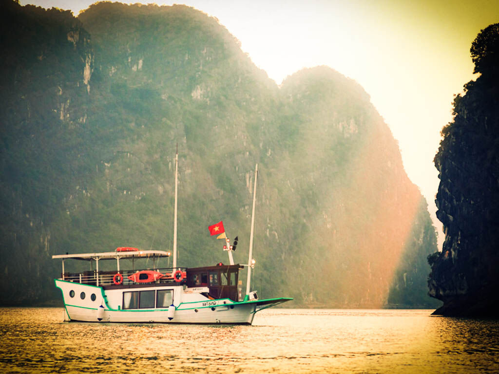 Capture the majestic beauty of Vietnam’s cultural landmarks